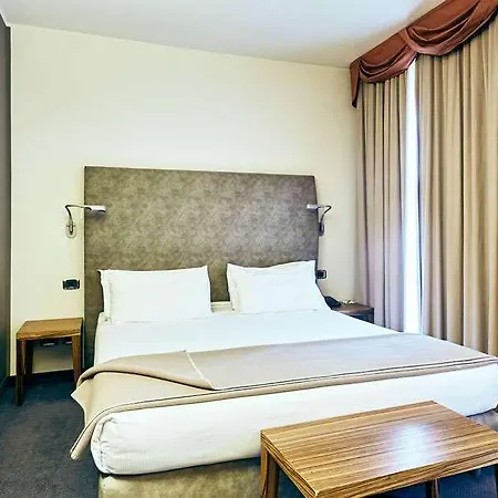 Settecento 4*